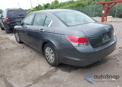 2010 Honda Accord 2.4 Lx z USA, uszkodzony, nr VIN 1HGCP2F3HAA029703